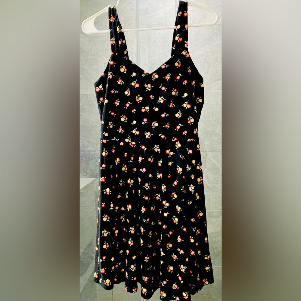Women’s French Grey Dress - Size: Medium.